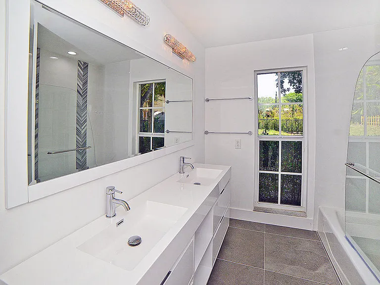 6943 Giralda Cir — Photo 19