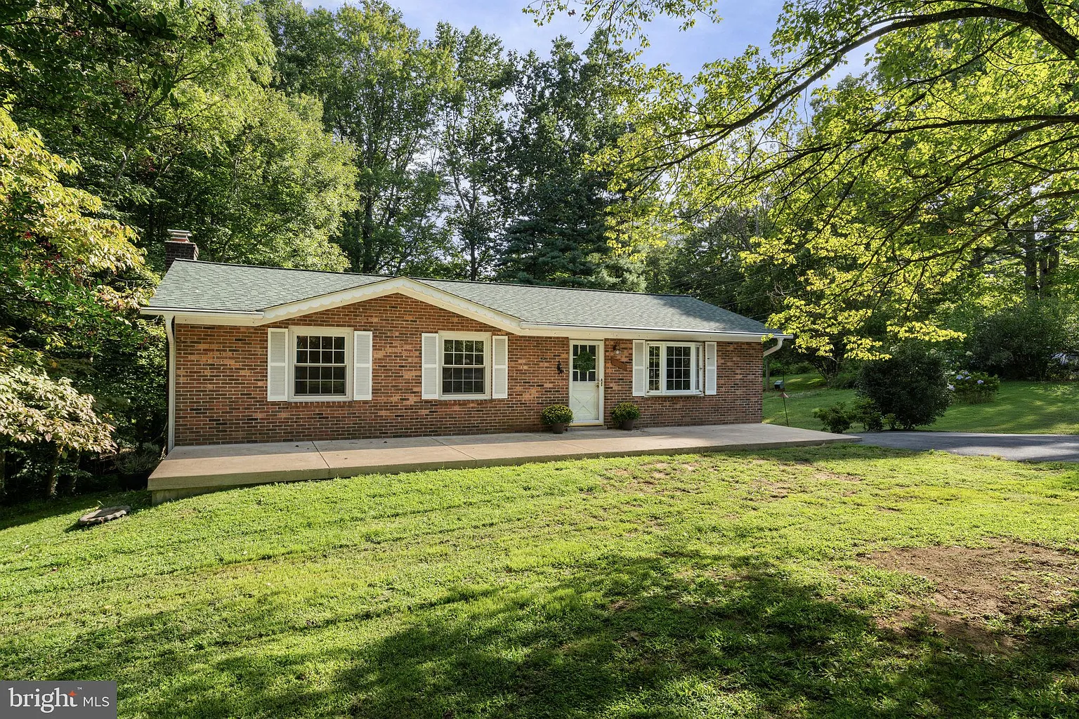 11813 Cornwell Dr photo 1