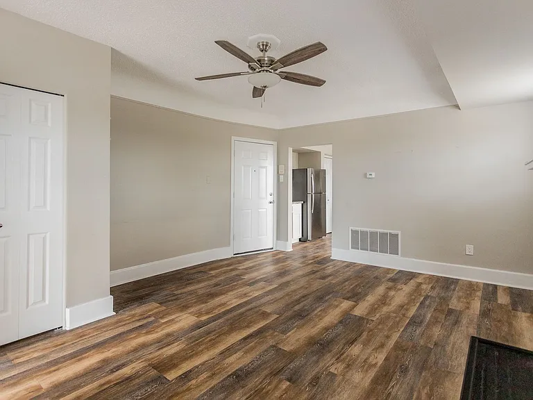 73 East Palmer Street — Photo 25
