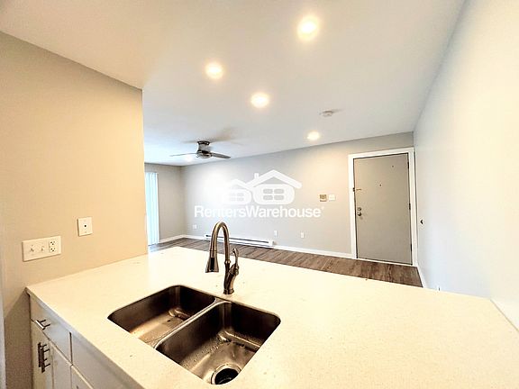 5th image of 1831 Fuller Rd APT 3