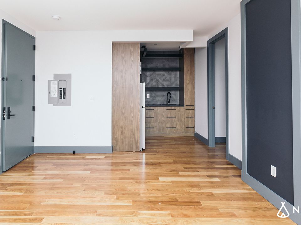 1st image of 376 Bedford Ave #2H
