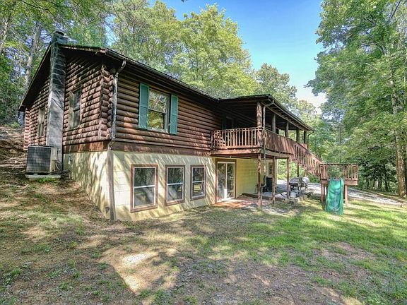 2nd image of 1011 Poplar Dr