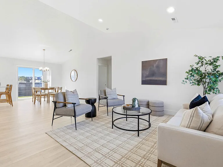 6367 W 30th Pl — Photo 3