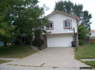 15214 Ontario St, Omaha, NE 68144