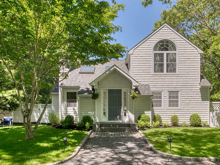 45 Wooded Oak Ln — Photo 3
