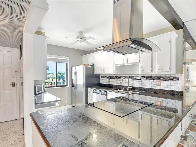 4070 Tivoli Ct #307 — Photo 11