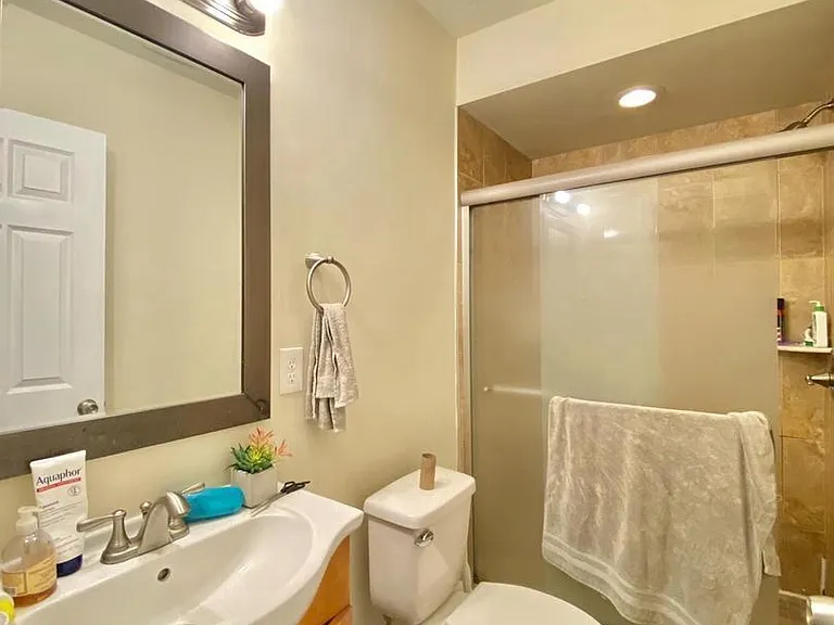 1417 N 17th St #3R — Photo 5