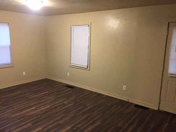 2nd image of 136 N Vine St