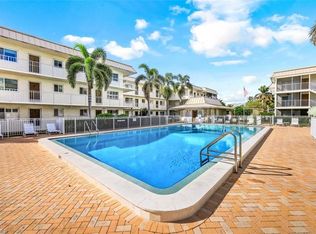 766 Central Ave APT 101, Naples, FL 34102
