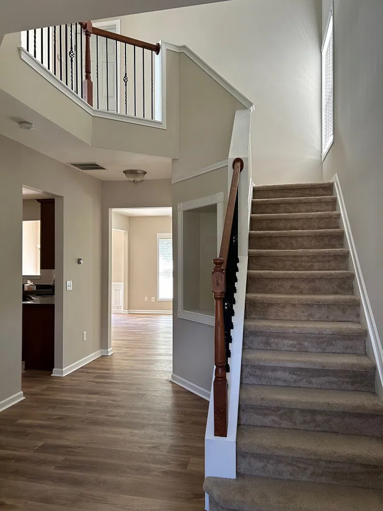 3 bed, 2.5 bath, 1734 sqft, $2,200 — Photo 2