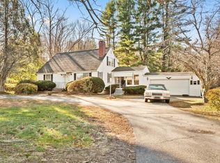 38 Birch Meadow Rd, Merrimac, MA 01860