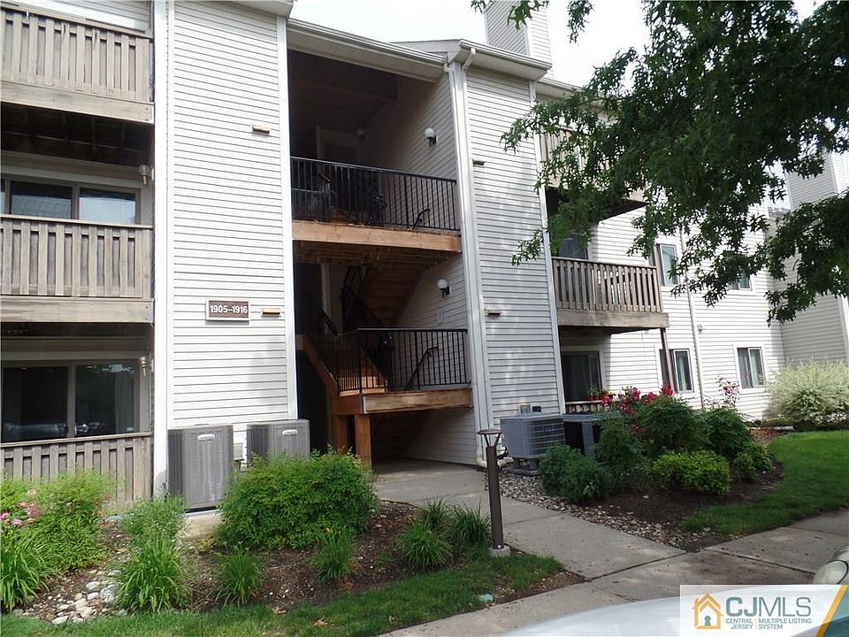 1st image of 1913 Aspen Dr #1913