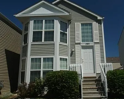 1597 Victoria Park Cir