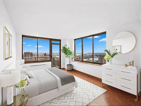 4th image of 200 E 89th St #42CN