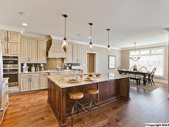4th image of 2908 Chantry Pl SE