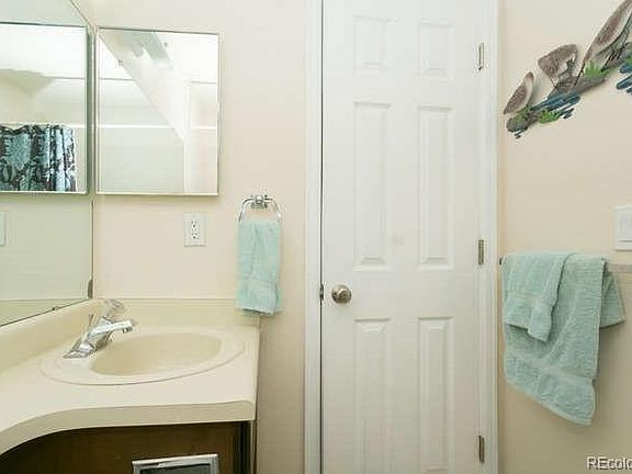4th image of 8323 W 90th Pl