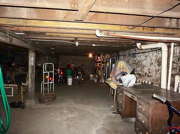 5th image of 2802 S Keeler Ave