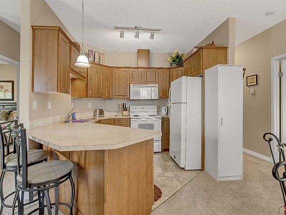 5th image of 9221 E Lakeland Dr #202