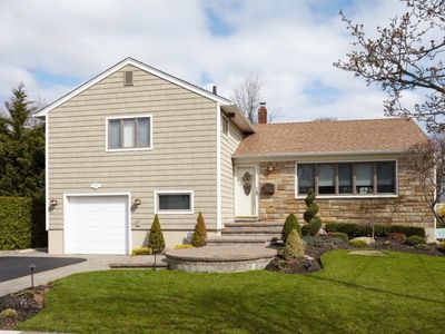 1807 Andrea Rd, East Meadow, NY, 11554