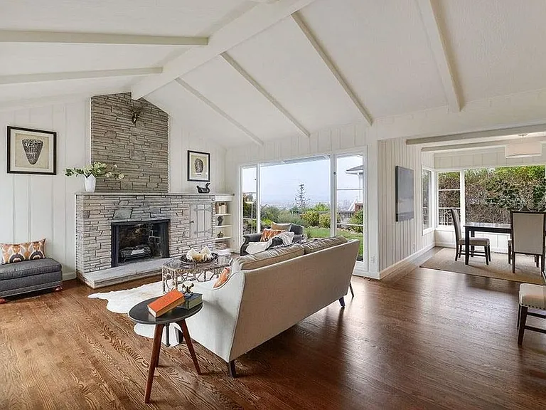 61 Dudley Ct — Photo 3
