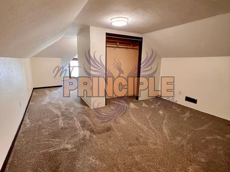 517 W Granite St — Photo 21