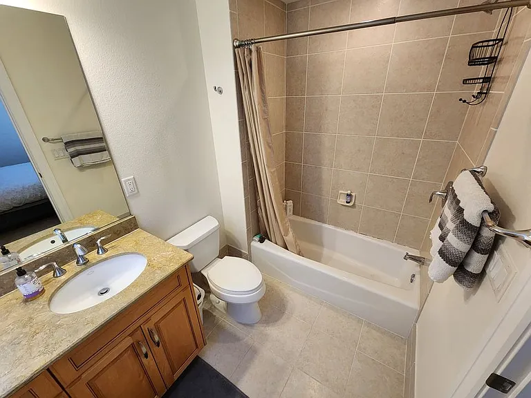 331 Cleveland St #310 — Photo 7