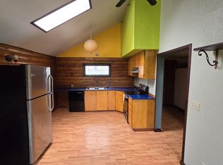 208 Hightower Rd, Girdwood, AK 99587
