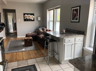 1626 W Farwell Ave APT 2F, Chicago, IL 60626