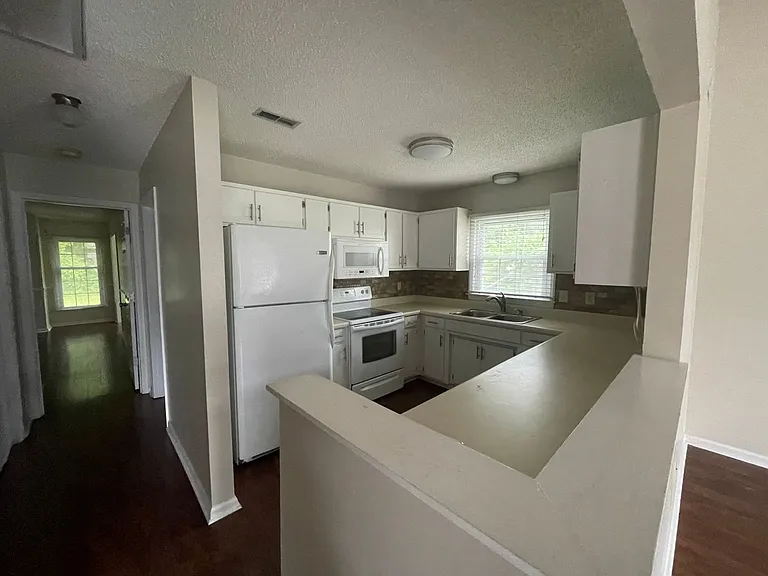 35 B Mulberry Ln — Photo 5