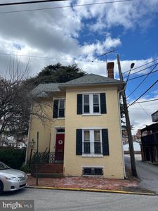 25 W Barnard St, West Chester, PA, 19382