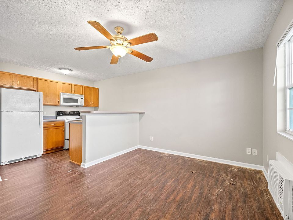1st image of 765 Robb Ave APT 4