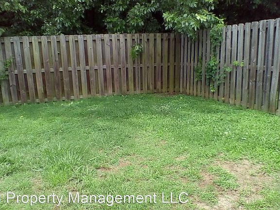 3rd image of 228 Helen Cir #B