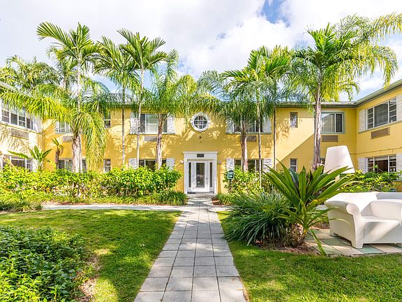 Exterior Entrance to Design Place Apartments