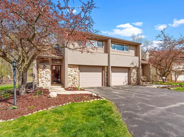 635 Tamarack DRIVE WEST West, West Bend, WI 53095