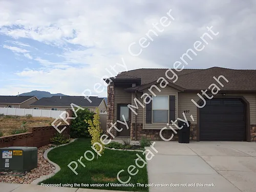 497 W 2150 N Photo 1