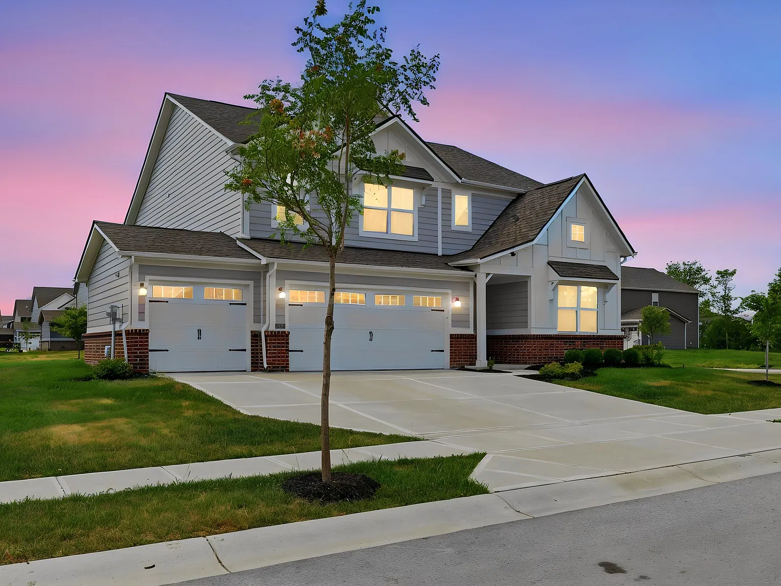 5 bed, 3.5 bath, 3054 sqft, $2,899 — Photo 3