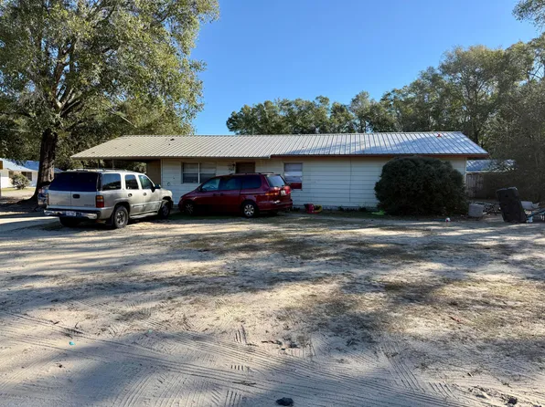 434 1st St, Defuniak Springs, FL 32433