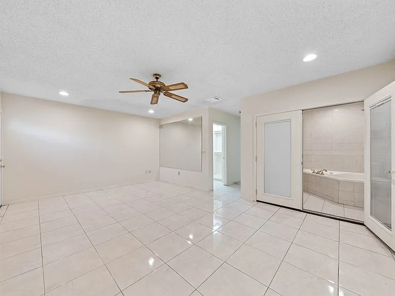 6323 Forest Bnd — Photo 19
