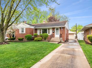 842 Homestead Rd, La Grange Park, IL 60526