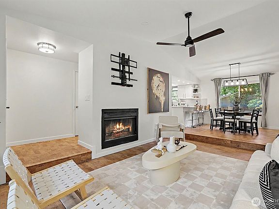 3rd image of 14205 154th Avenue SE