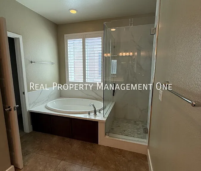 6544 Bantry Bay St — Photo 27