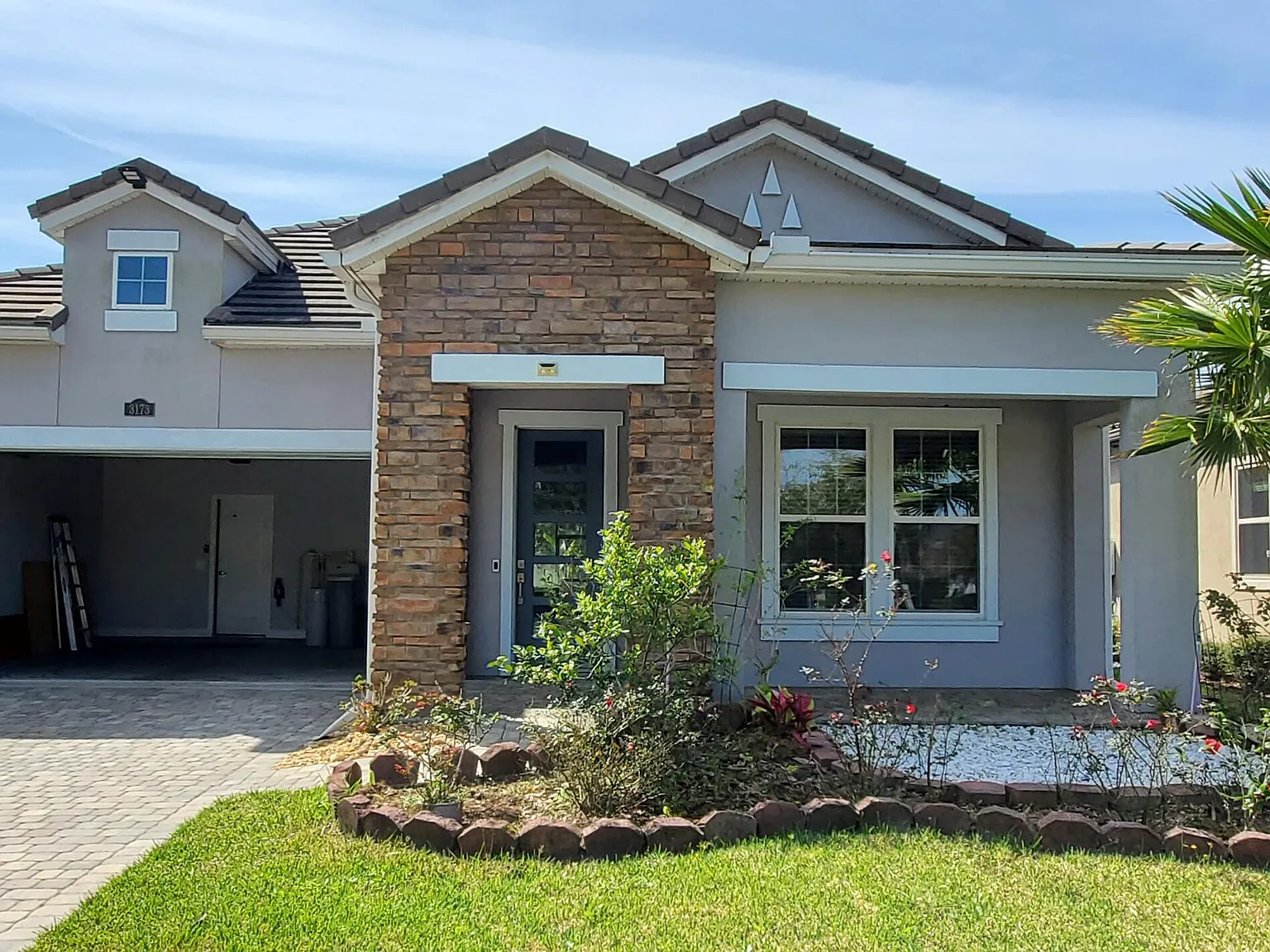 3 bed, 2.0 bath, 1991 sqft, $3,495 — Photo 2