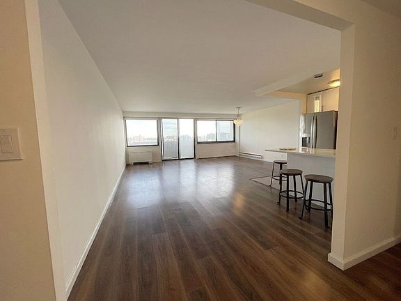 2nd image of 1600 Center Ave