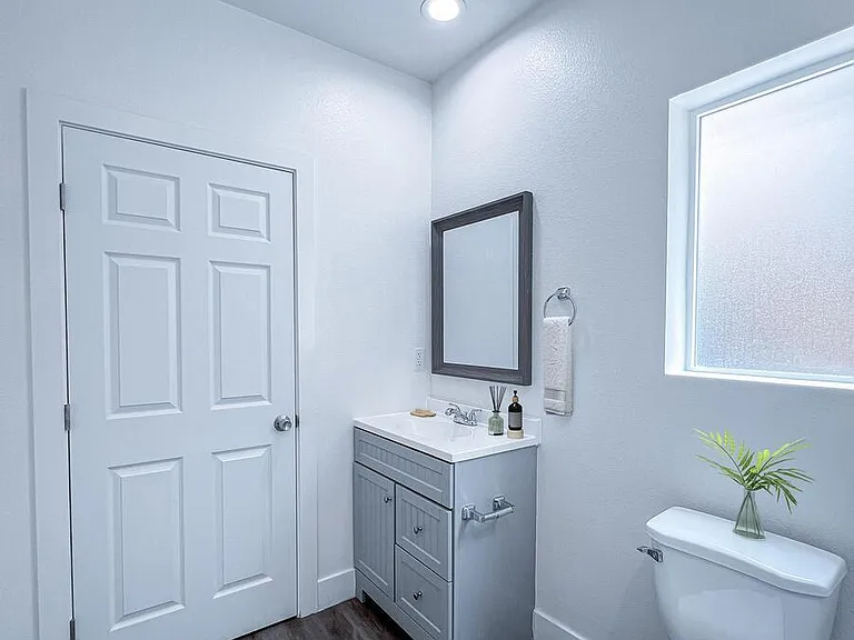 1029 S Montebello Blvd #D — Photo 6