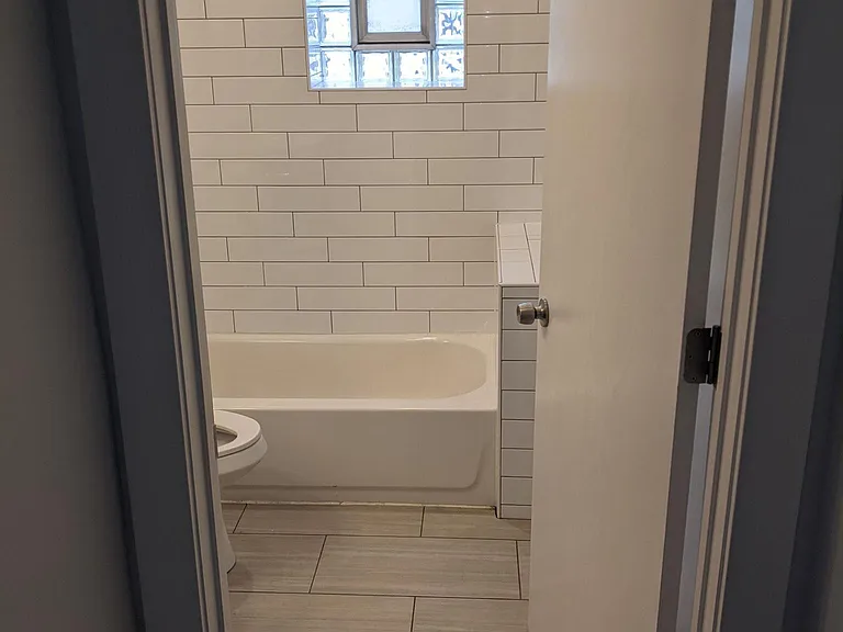 1911 W Estes Ave #1 — Photo 10