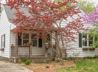 805 S Grove St, Urbana, IL