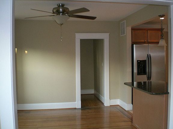 Hardwood floors and ceiling fans