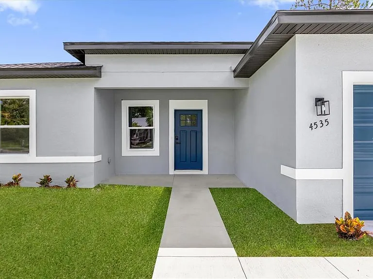 4535 SW 172nd Street Rd — Photo 3