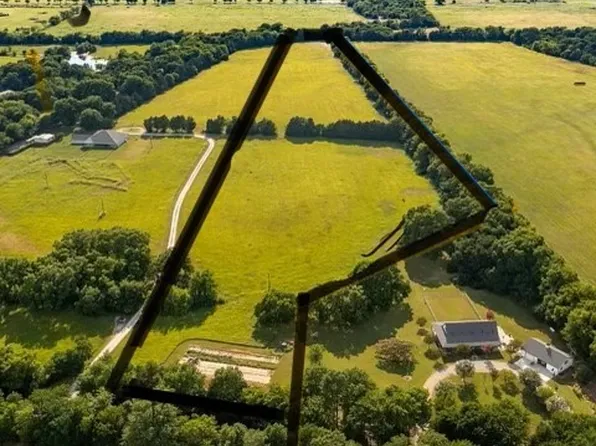 County Road 4205, Bonham, TX 75418