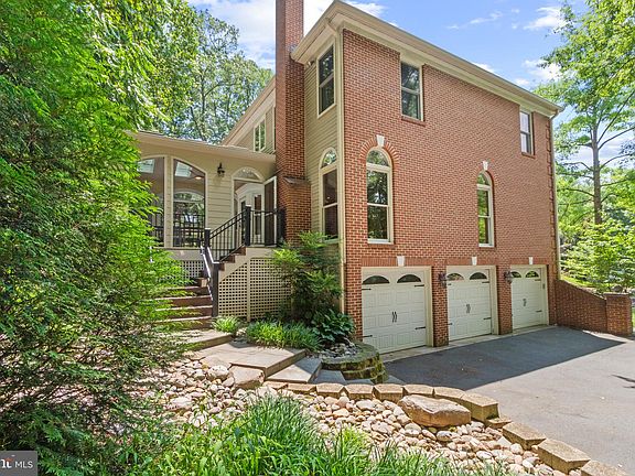 2nd image of 1200 Essex Manor Ct